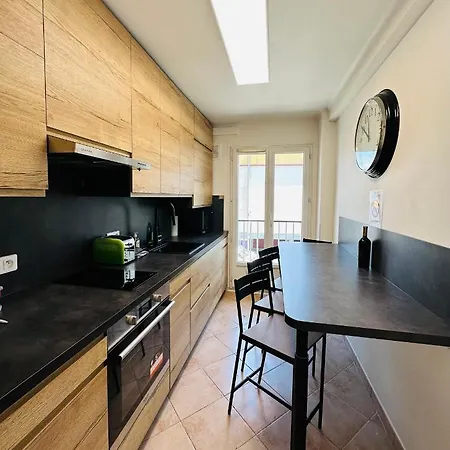 The Nice: Cozy 3-Room Airport Getaway Exterior photo