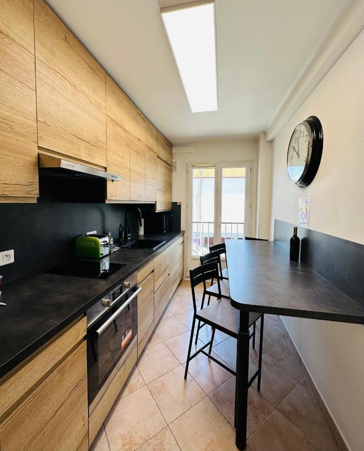 The Nice: Cozy 3-room Airport Getaway * Nice